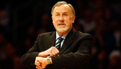 爱游戏体育-79岁NBA千胜教头阿德尔曼离世，勇士火箭等五队齐致哀思
